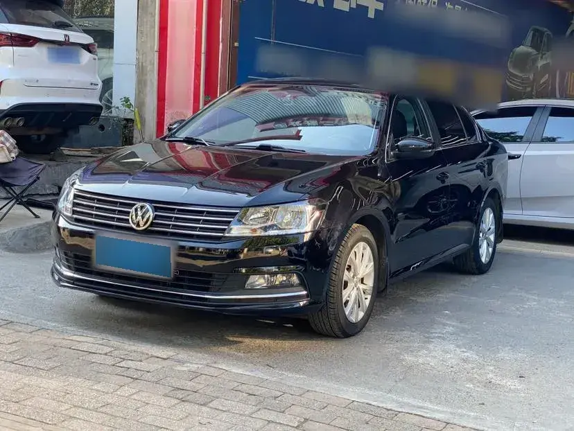 2017 Volkswagen Lavida 1.6L 110HP L4 6AT