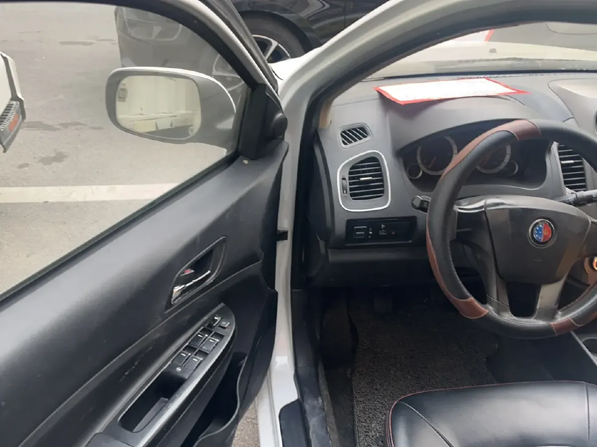 2016 Geely KingKong 1.5L 94HP L4 5MT,autocango,china used car exporter,china ev exporter,chinese used car exporter,chinese used ev exporter