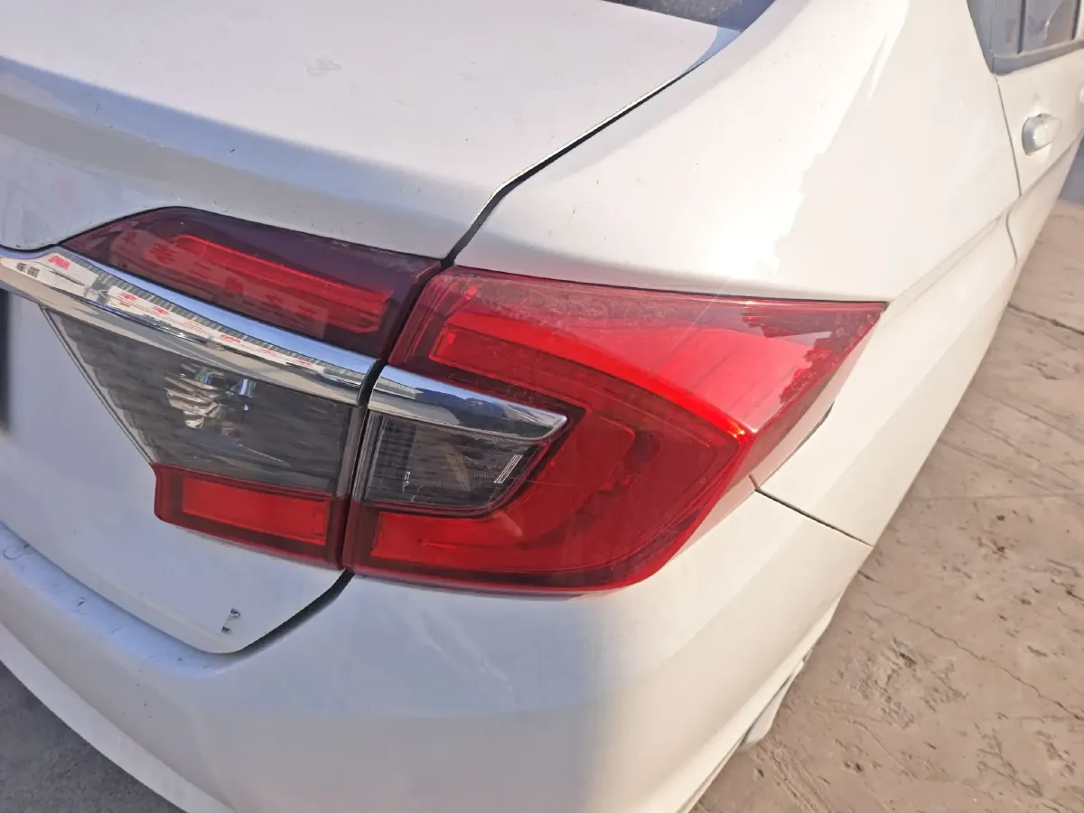 2016 Honda Greiz 1.5L 131HP L4 CVT,autocango,china used car exporter,china ev exporter,chinese used car exporter,chinese used ev exporter