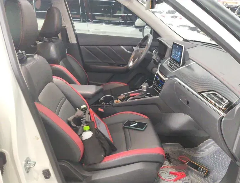 2020 Venucia T60 1.6L 126HP L4 CVT,autocango,china used car exporter,china ev exporter,chinese used car exporter,chinese used ev exporter