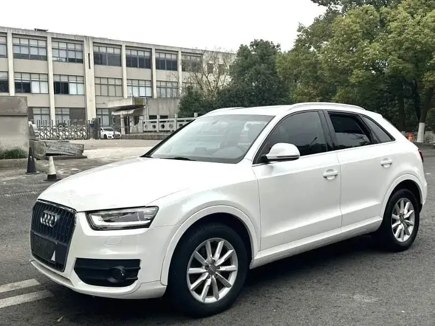 2013 Audi Q3 2.0T 170HP L4 7DCT