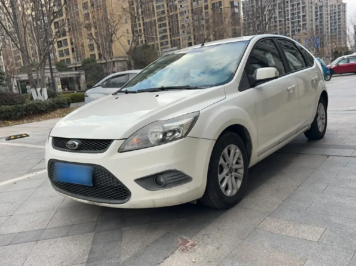 2013 Ford Focus 1.8L 124HP L4 4AT