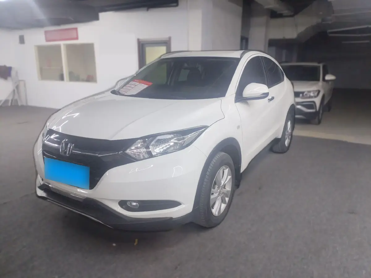 2015 Honda Vezel 1.5L 131HP L4 CVT