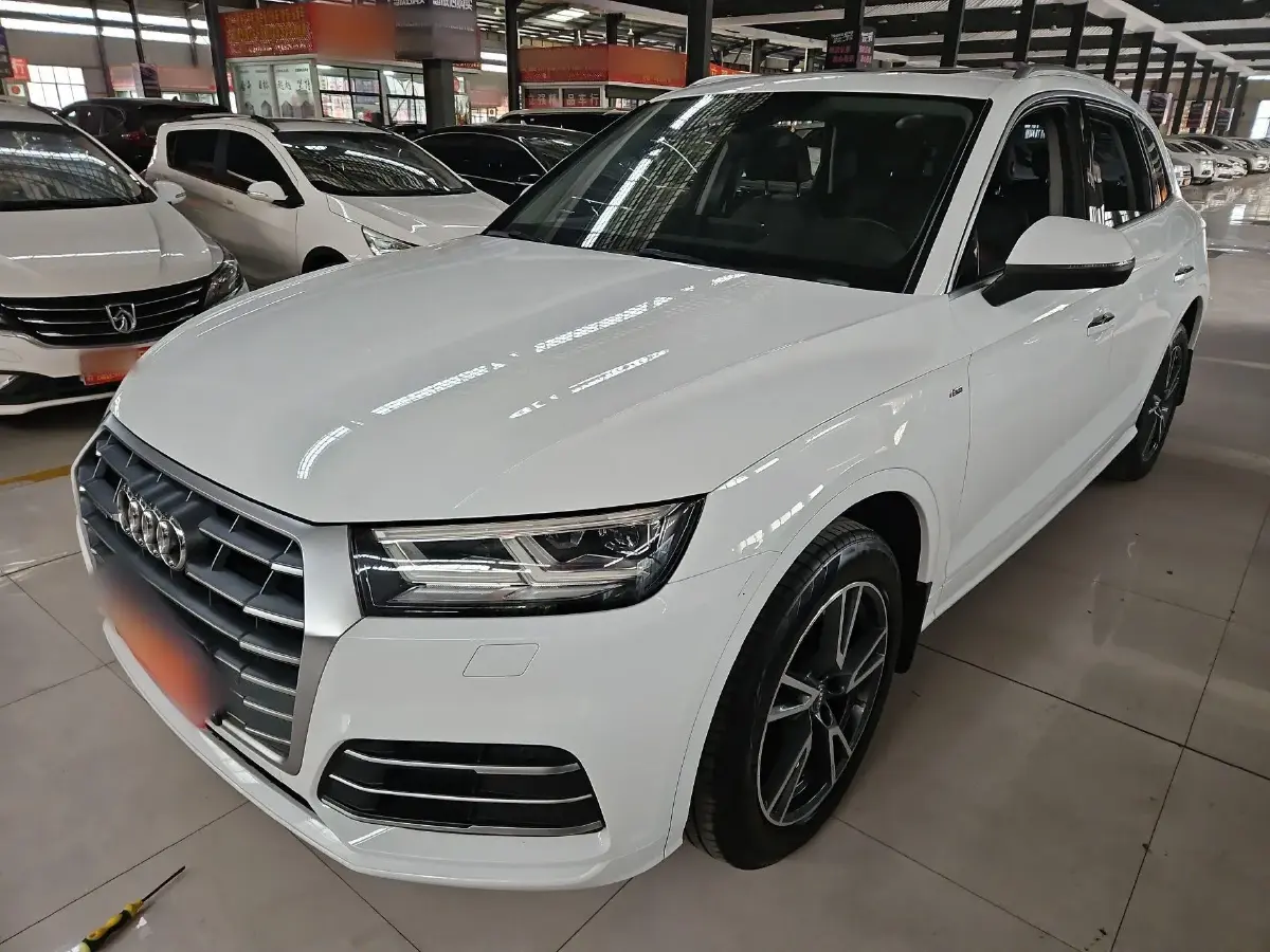 2018 Audi Q5L 2.0T 252HP L4 7DCT