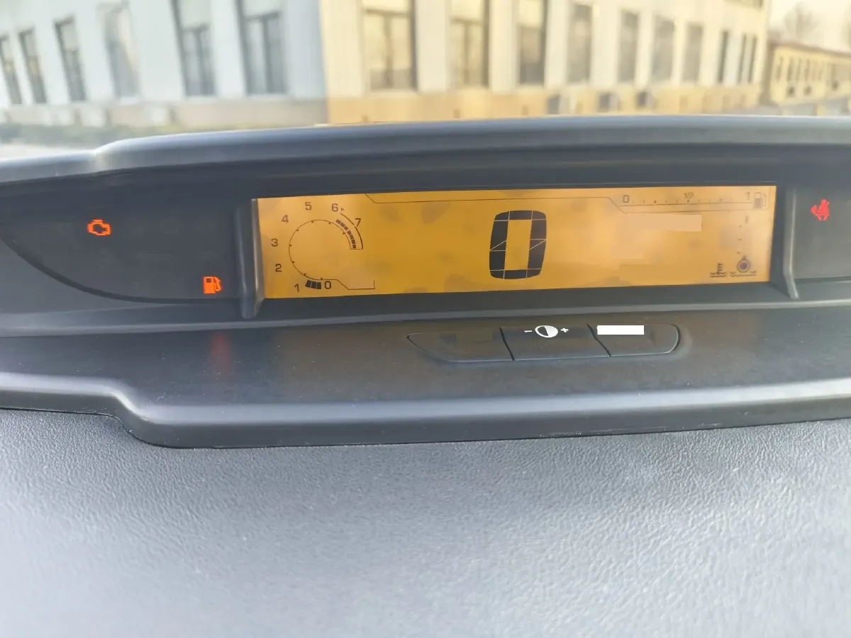 2013 Citroen C-Quatre 1.6L 117HP L4 5MT,autocango,china used car exporter,china ev exporter,chinese used car exporter,chinese used ev exporter