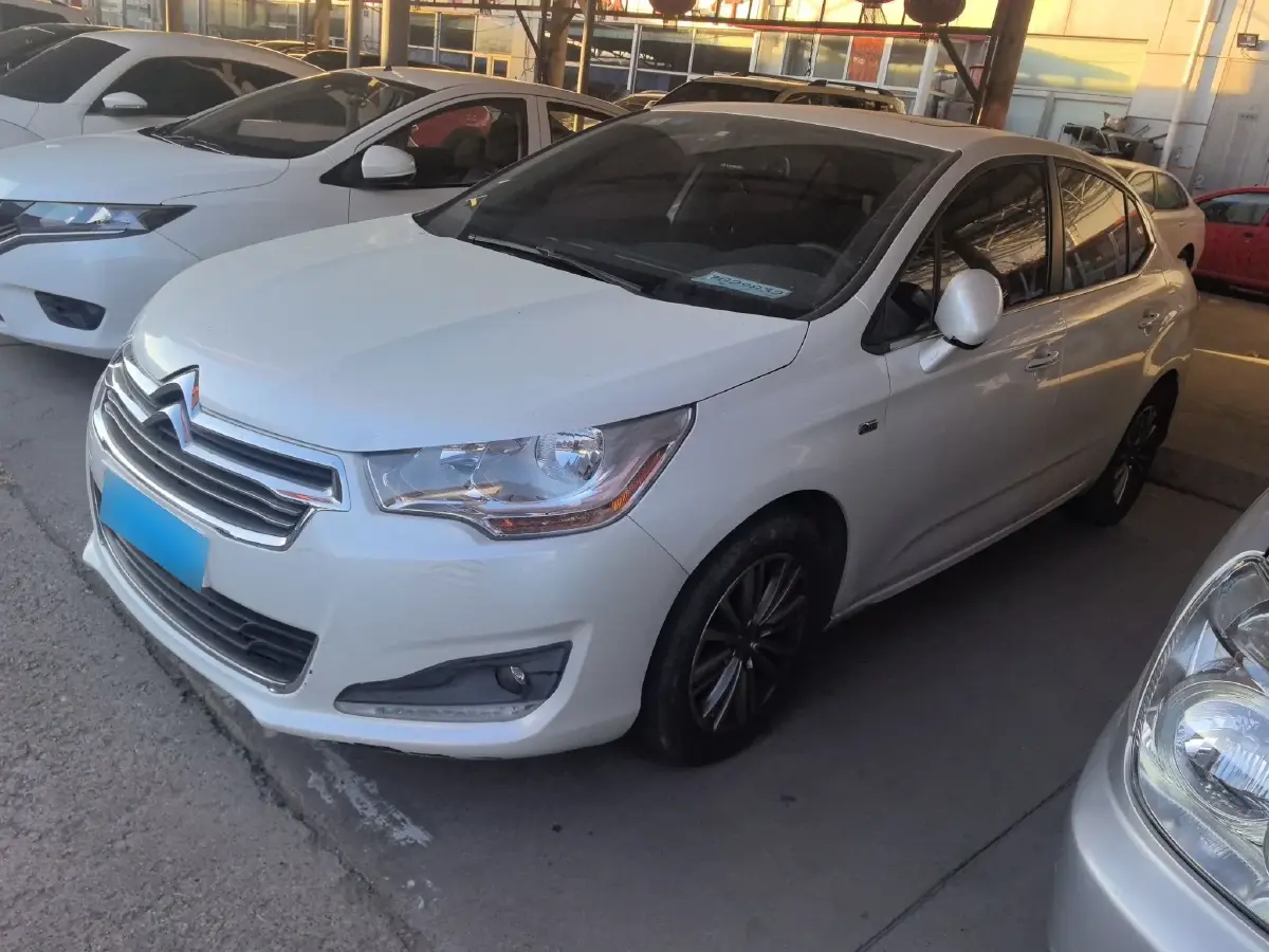 2015 Citroen C4L 1.2T 136HP L3 6AT