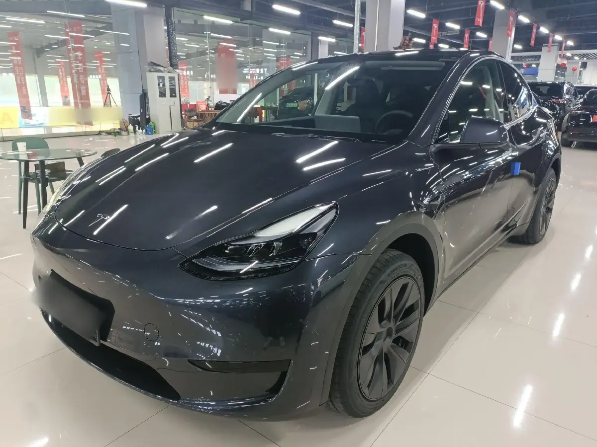 2024 Tesla Model Y BEV 60KWH