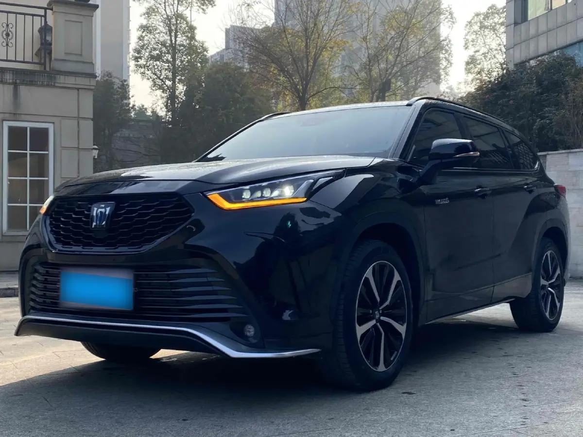 2022 Toyota Crown Kluger 2.5L 192HP L4 E-CVT Hybrid