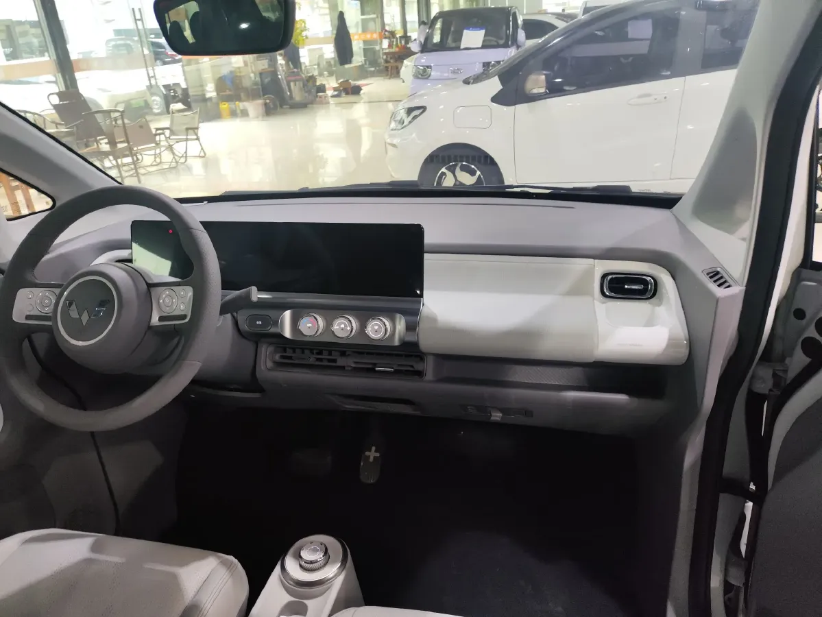2023 WuLing Air ev BEV 28.4KWH,autocango,china used car exporter,china ev exporter,chinese used car exporter,chinese used ev exporter