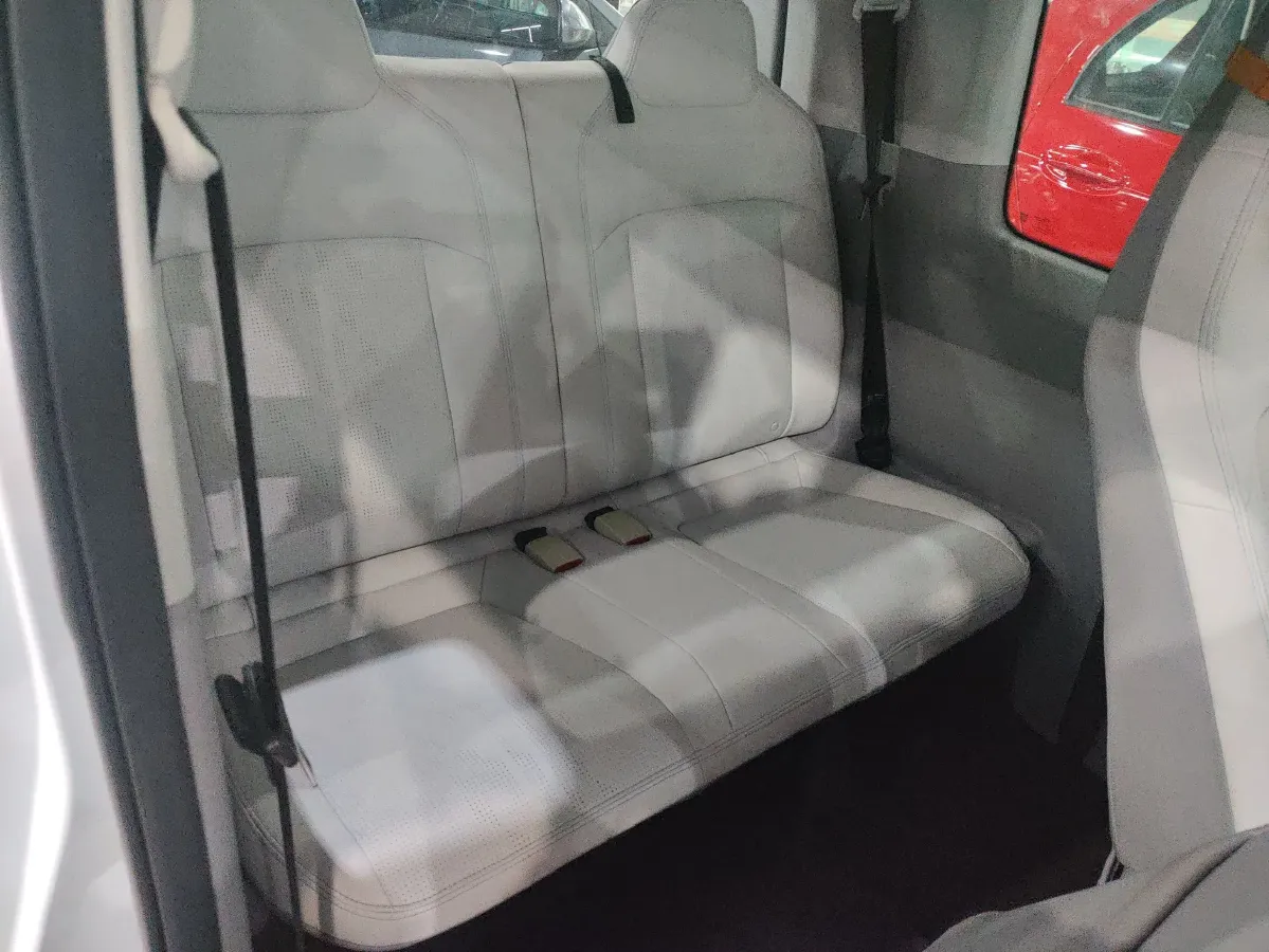 2023 WuLing Air ev BEV 28.4KWH,autocango,china used car exporter,china ev exporter,chinese used car exporter,chinese used ev exporter