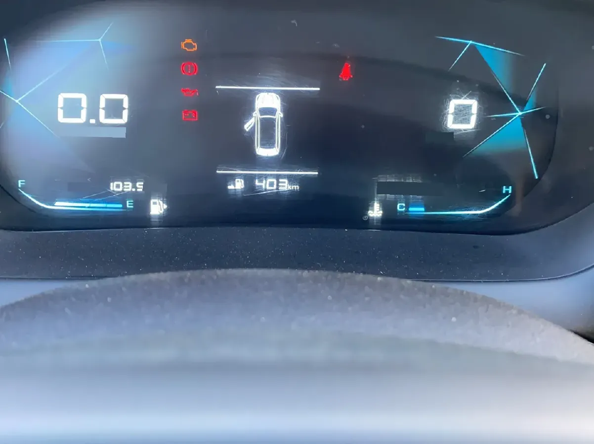 2020 BaoJun RC-5 1.5L 99HP L4 6MT,autocango,china used car exporter,china ev exporter,chinese used car exporter,chinese used ev exporter