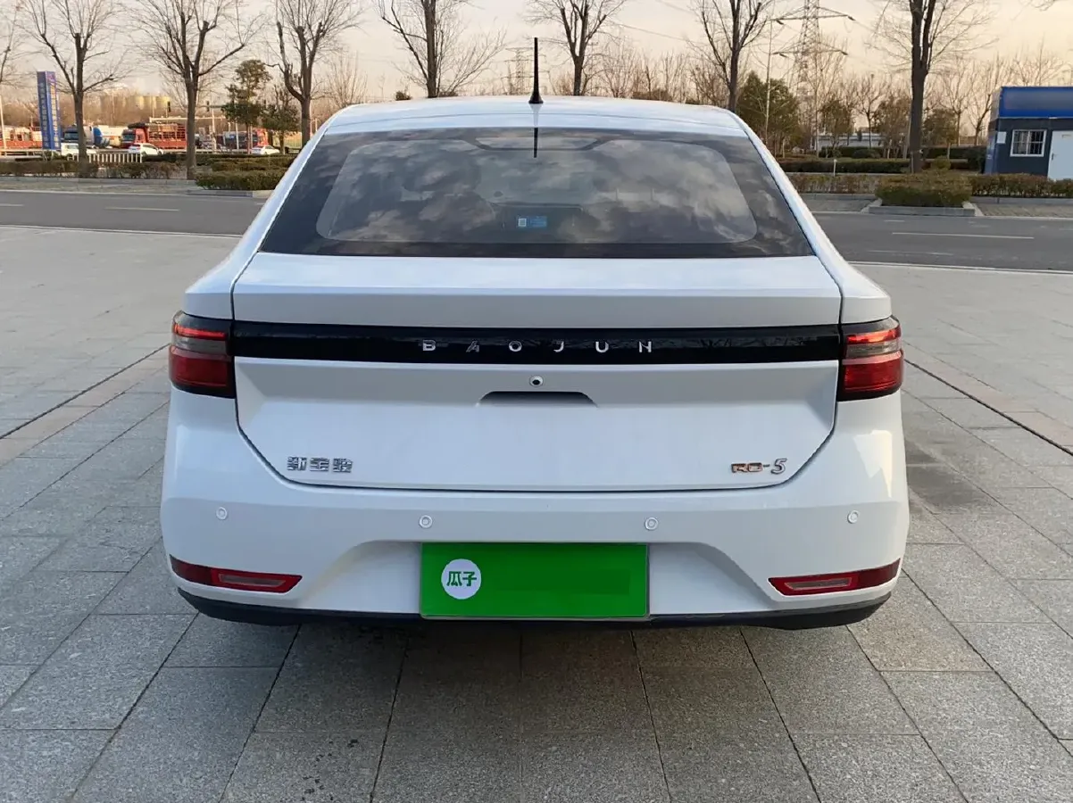 2020 BaoJun RC-5 1.5L 99HP L4 6MT,autocango,china used car exporter,china ev exporter,chinese used car exporter,chinese used ev exporter