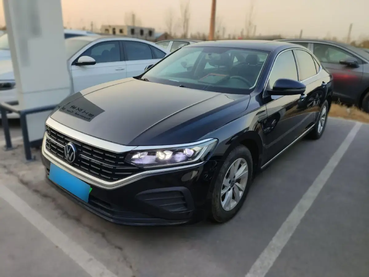 2022 Volkswagen Passat 1.4T 150HP L4 7DCT