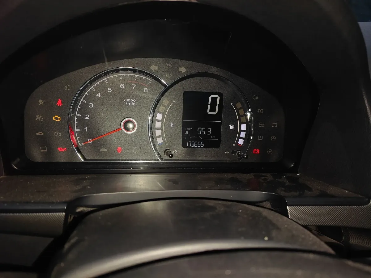 2013 Roewe 350 1.5L 109HP L4 5MT,autocango,china used car exporter,china ev exporter,chinese used car exporter,chinese used ev exporter