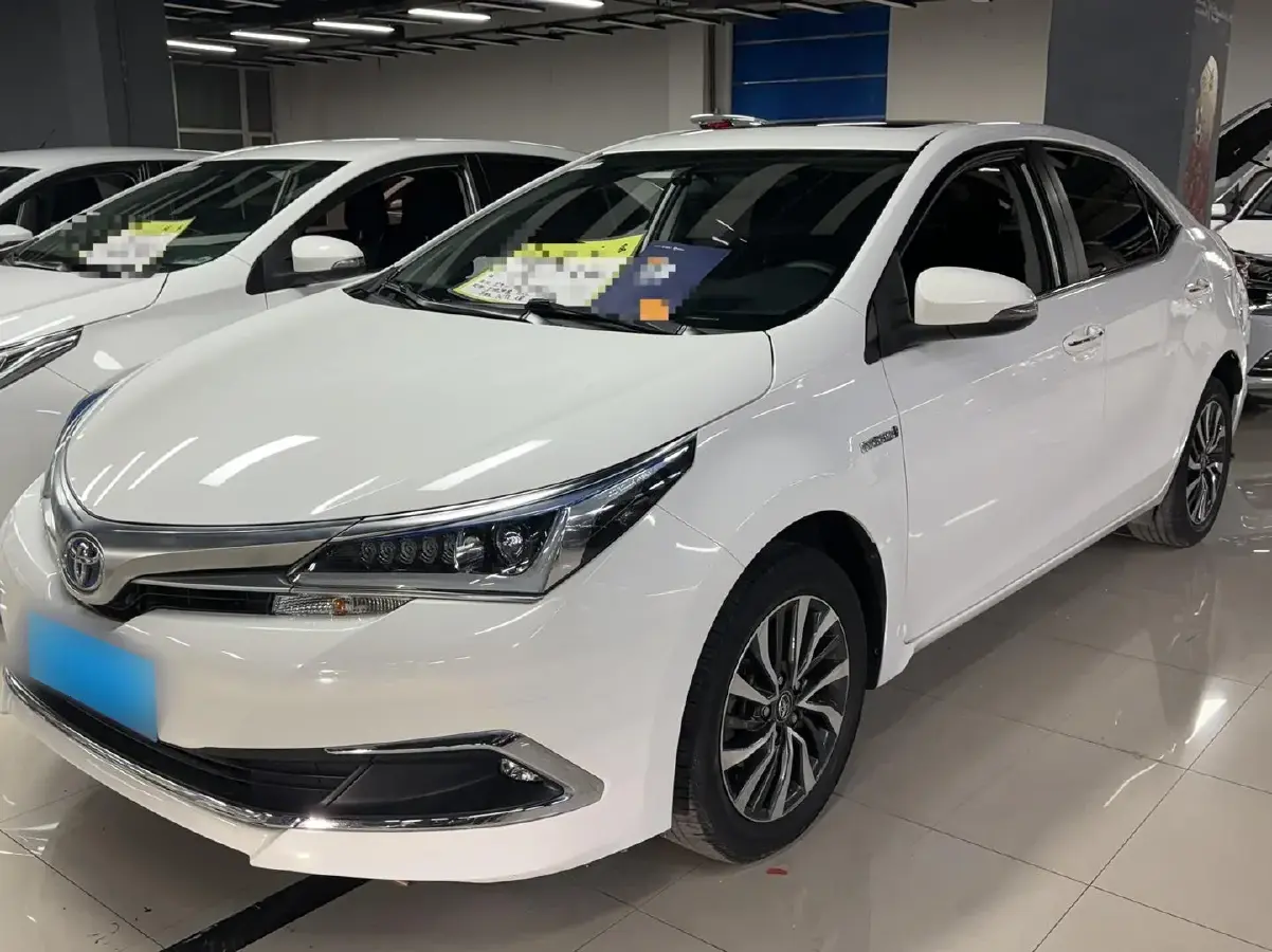 2017 Toyota Corolla 1.8L 99HP L4 E-CVT Hybrid