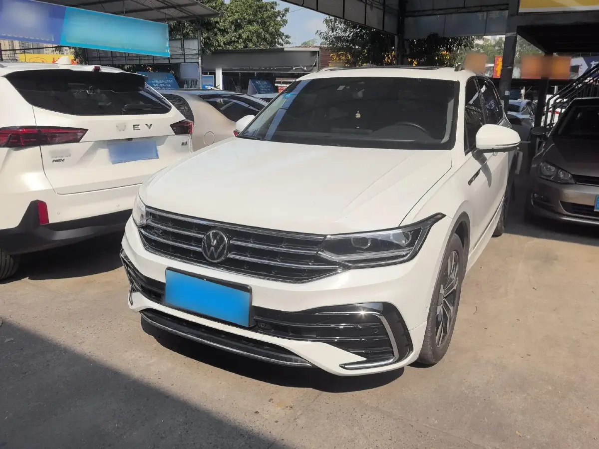 2023 Volkswagen Tiguan L 2.0T 186HP L4 7DCT