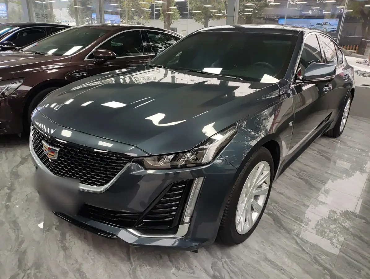 2022 Cadillac CT5 2.0T 237HP L4 10AT