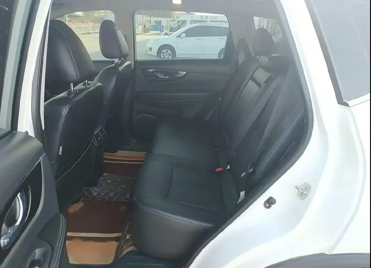 2019 Nissan X-Trail 2.0L 154HP L4 CVT,autocango,china used car exporter,china ev exporter,chinese used car exporter,chinese used ev exporter