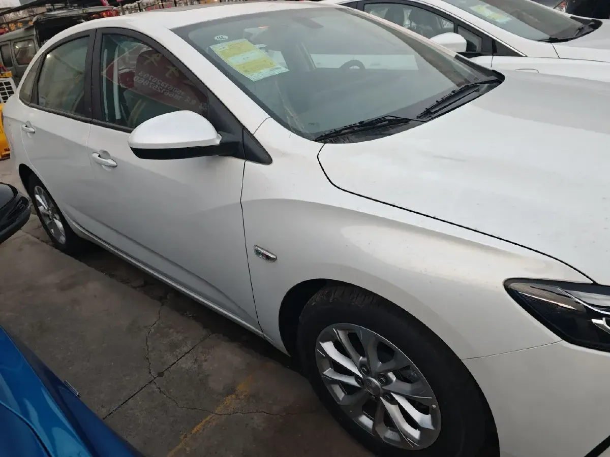 2024 Chevrolet Monza 1.5L 113HP L4 6DCT,autocango,china used car exporter,china ev exporter,chinese used car exporter,chinese used ev exporter