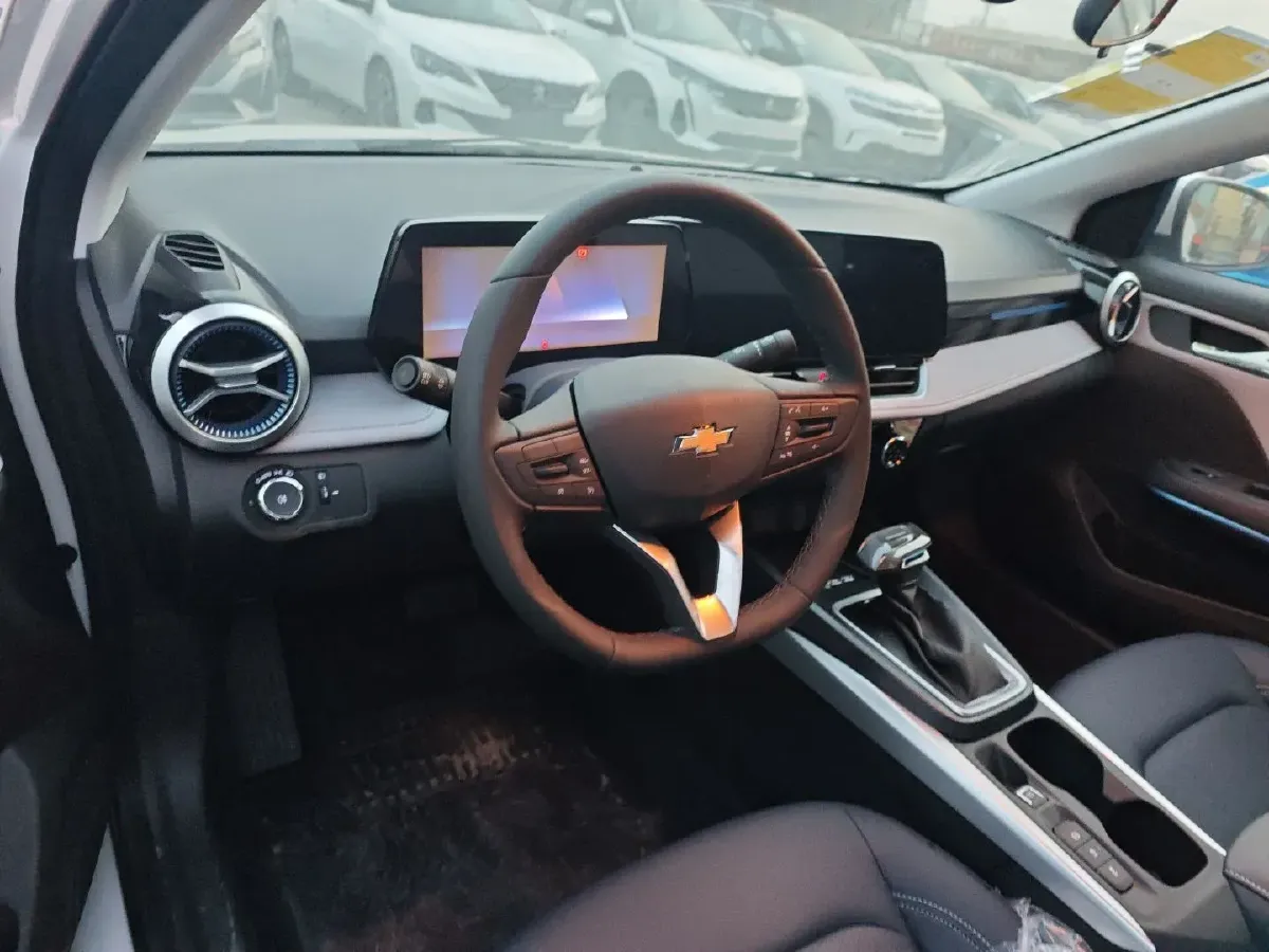 2024 Chevrolet Monza 1.5L 113HP L4 6DCT,autocango,china used car exporter,china ev exporter,chinese used car exporter,chinese used ev exporter