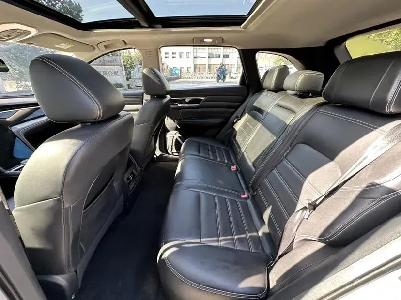 2020 Venucia Star 1.5T 190HP L4 7DCT,autocango,china used car exporter,china ev exporter,chinese used car exporter,chinese used ev exporter