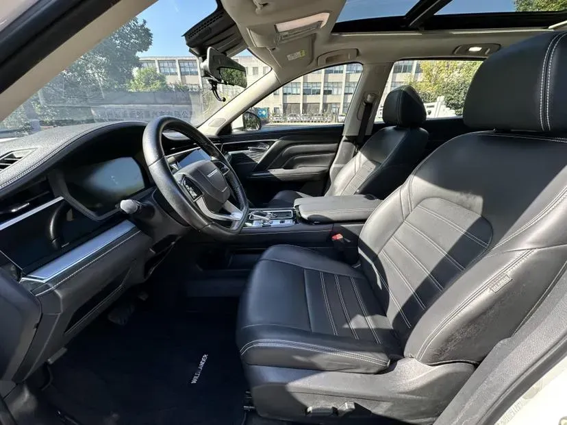 2020 Venucia Star 1.5T 190HP L4 7DCT,autocango,china used car exporter,china ev exporter,chinese used car exporter,chinese used ev exporter