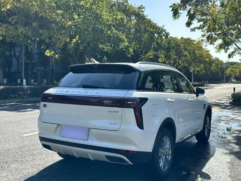 2020 Venucia Star 1.5T 190HP L4 7DCT,autocango,china used car exporter,china ev exporter,chinese used car exporter,chinese used ev exporter