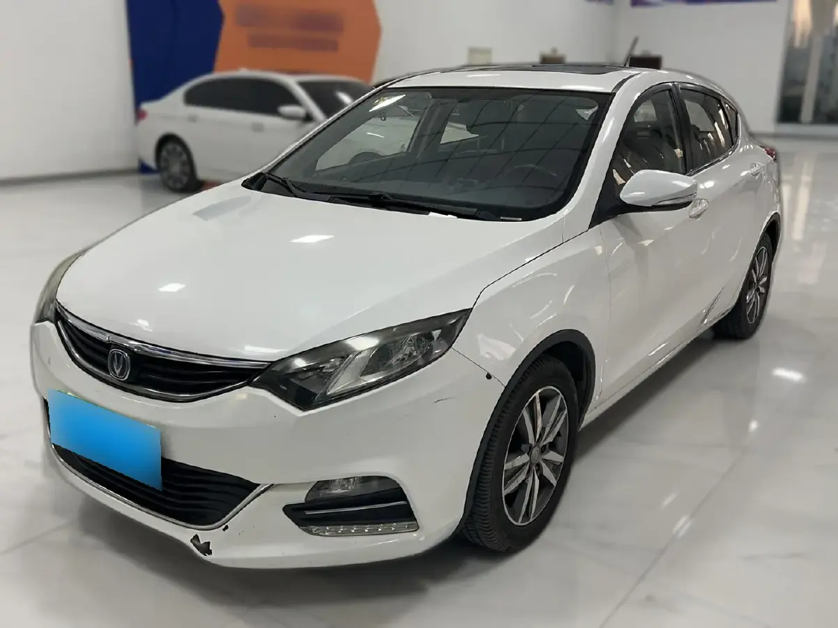 2015 ChangAn Eado XT 1.6L 125HP L4 5MT