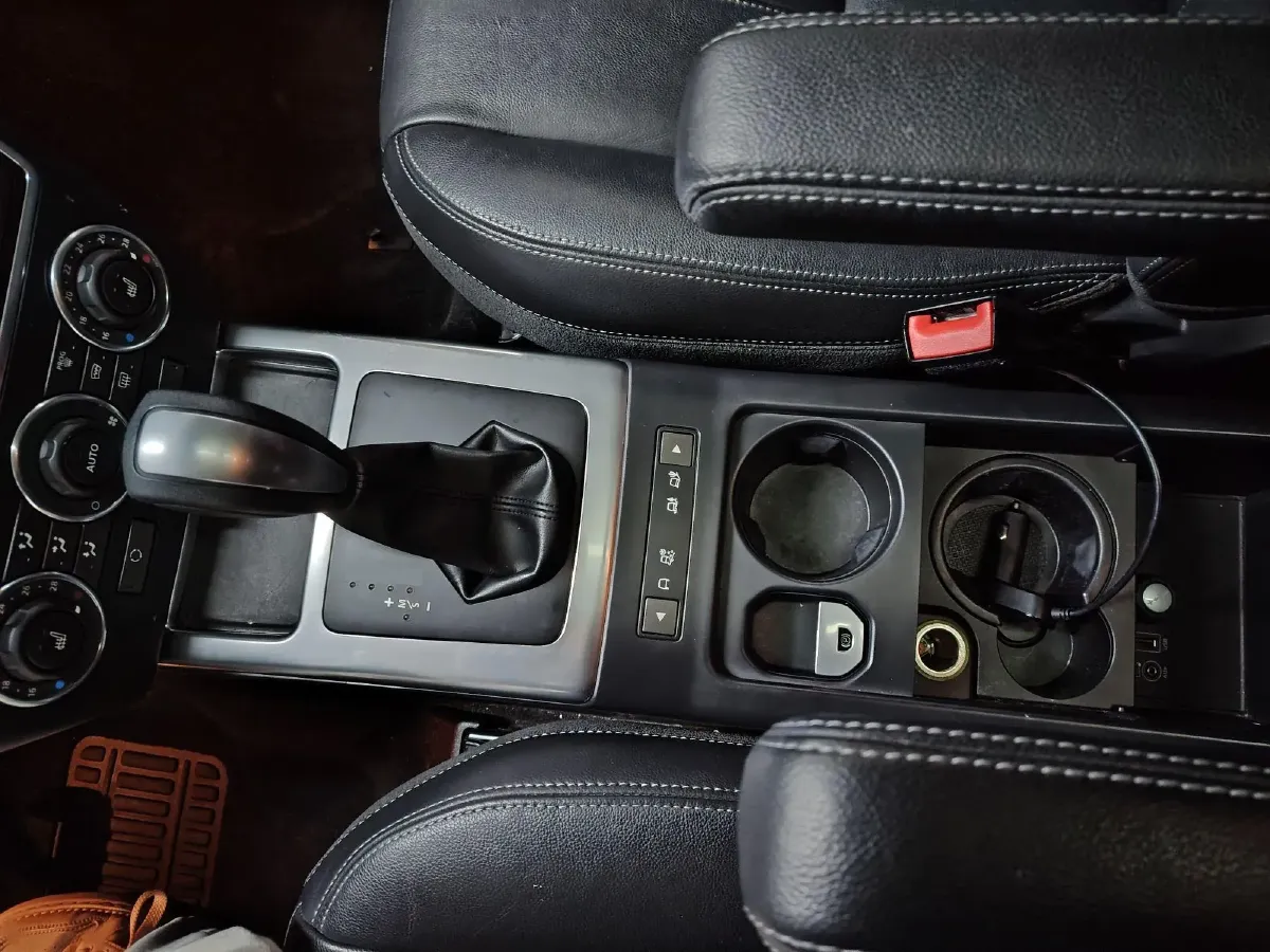 2012 Land Rover Freelander 2 2.0T 240HP L4 6AT,autocango,china used car exporter,china ev exporter,chinese used car exporter,chinese used ev exporter