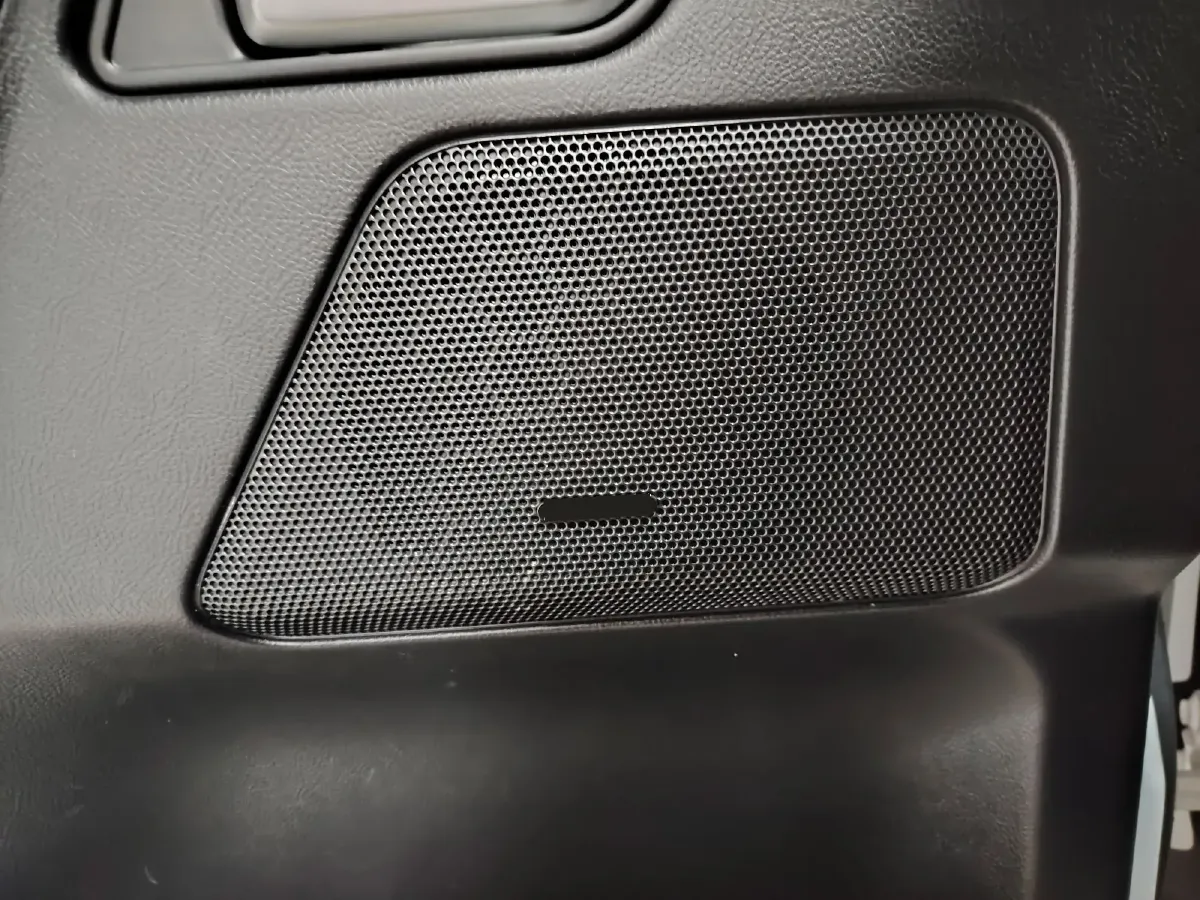 2012 Land Rover Freelander 2 2.0T 240HP L4 6AT,autocango,china used car exporter,china ev exporter,chinese used car exporter,chinese used ev exporter