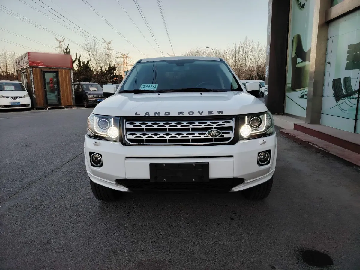 2012 Land Rover Freelander 2 2.0T 240HP L4 6AT,autocango,china used car exporter,china ev exporter,chinese used car exporter,chinese used ev exporter