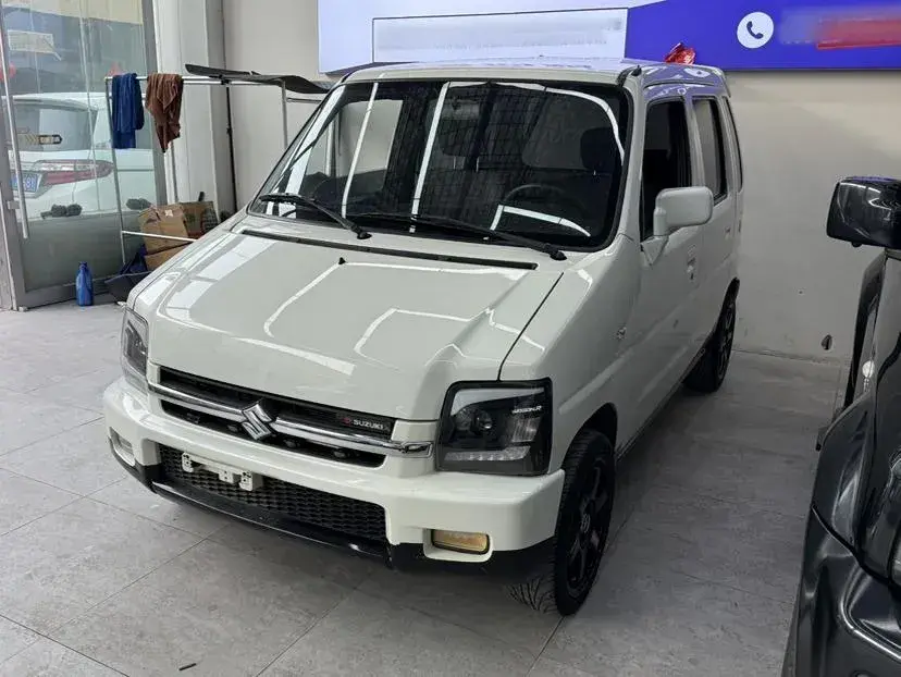 2016 Suzuki Wagon R 1.4L 97HP L4 5MT