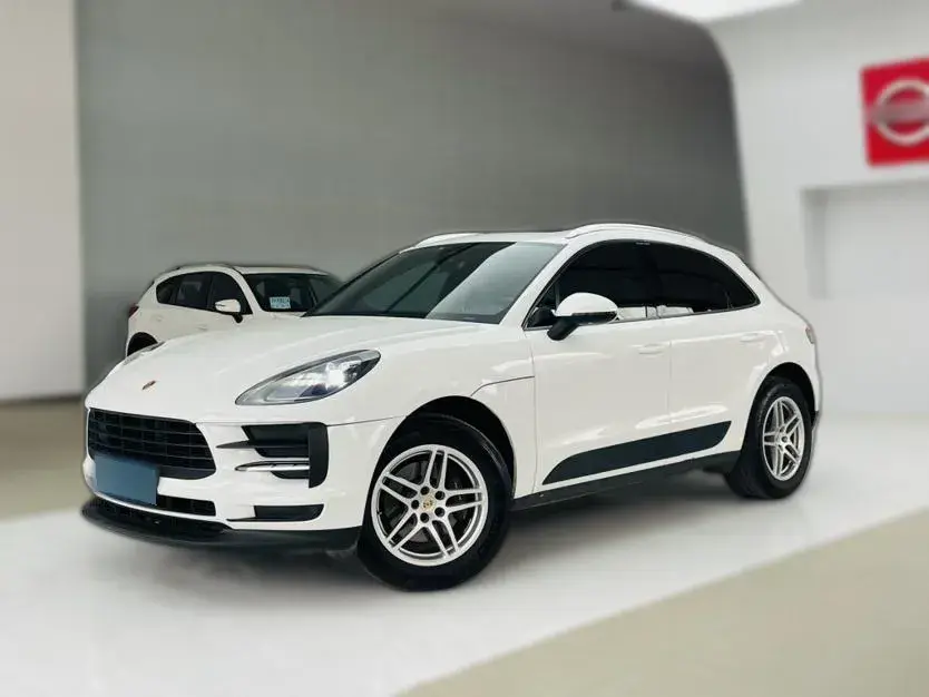 2018 Porsche Macan 2.0T 252HP L4 7DCT