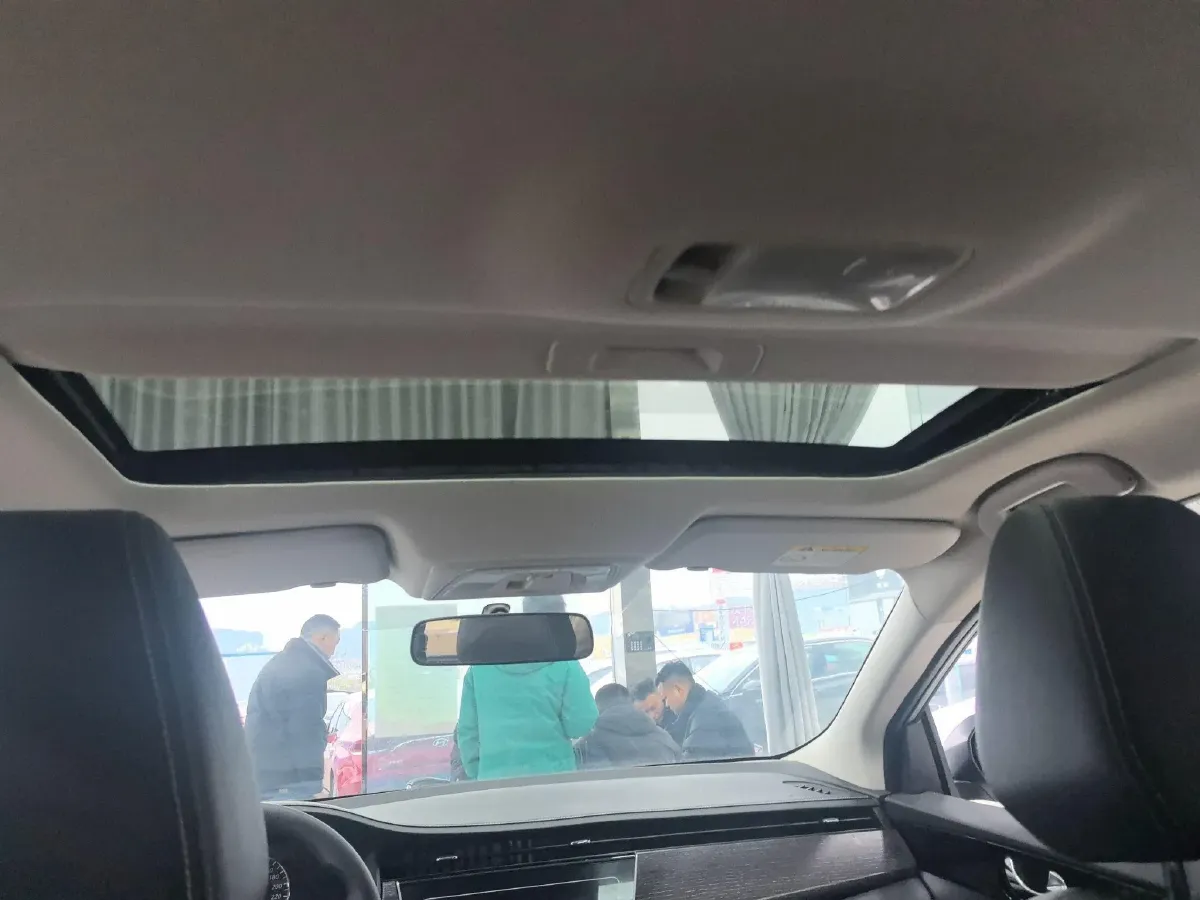 2021 Venucia D60 1.6L 122HP L4 CVT,autocango,china used car exporter,china ev exporter,chinese used car exporter,chinese used ev exporter