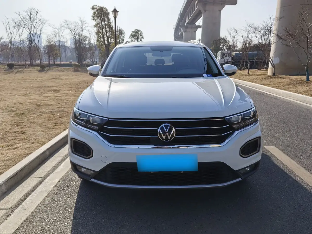 2021 Volkswagen T-Roc 1.4T 150HP L4 7DCT