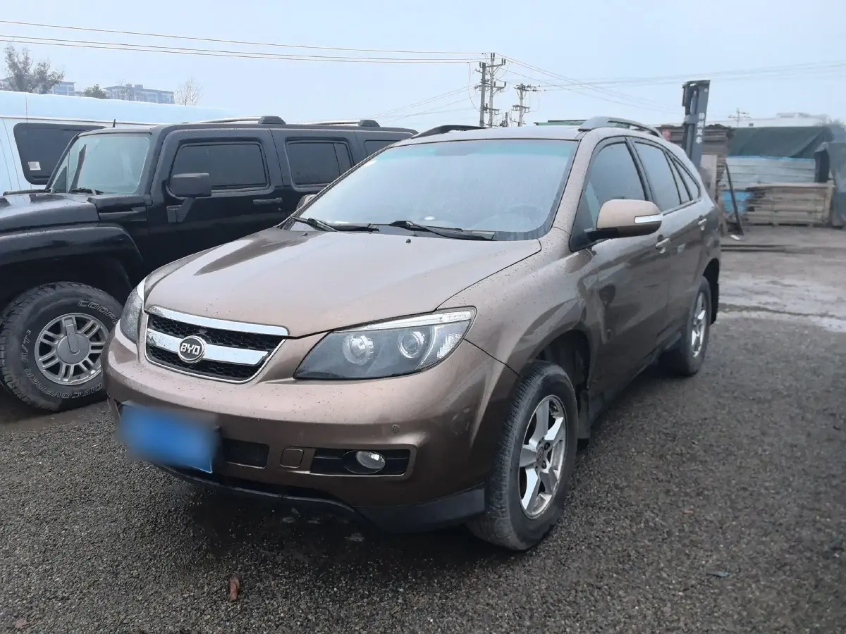 2014 BYD S6 1.5T 154HP L4 6MT 2014 BYD S6 1.5T 154HP L4 6MT