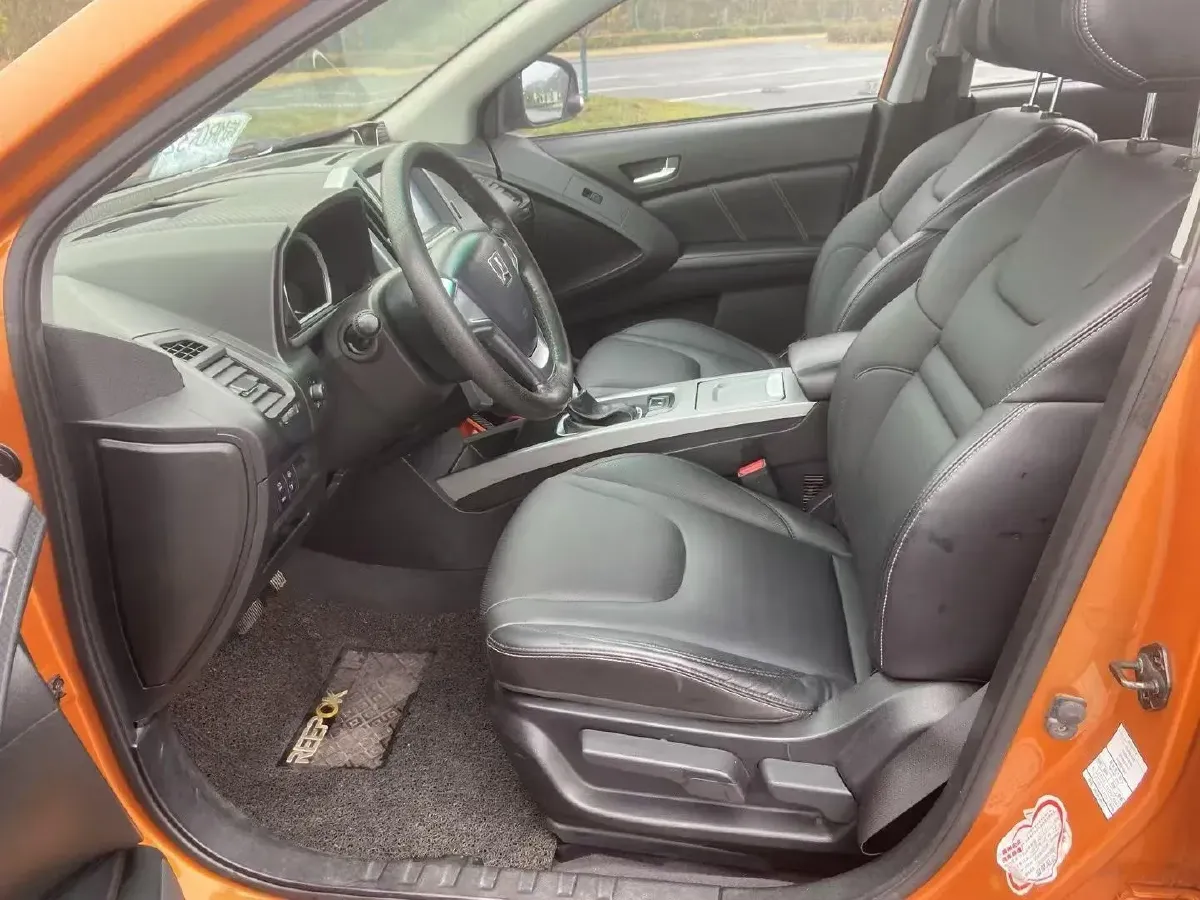 2014 Luxgen 6 SUV 1.8T 158HP L4 5AT,autocango,china used car exporter,china ev exporter,chinese used car exporter,chinese used ev exporter