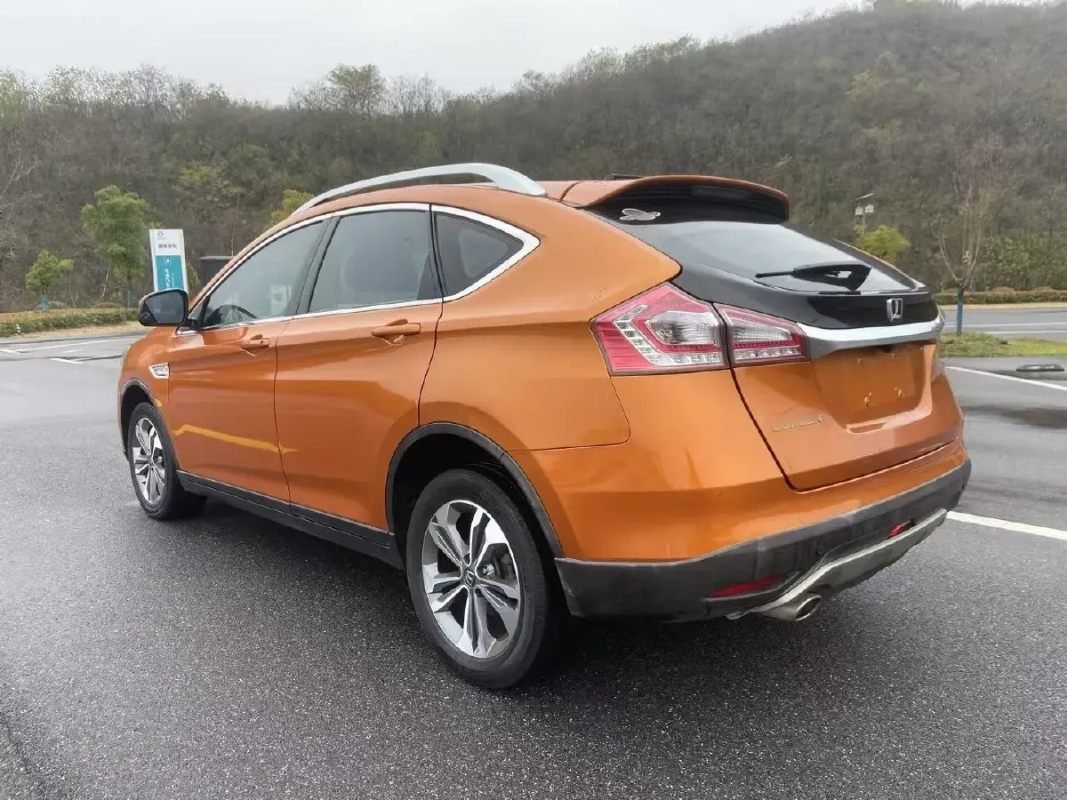 2014 Luxgen 6 SUV 1.8T 158HP L4 5AT,autocango,china used car exporter,china ev exporter,chinese used car exporter,chinese used ev exporter