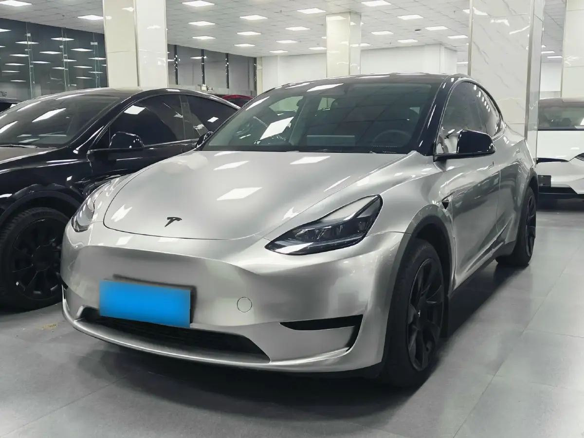 2024 Tesla Model Y BEV 60KWH