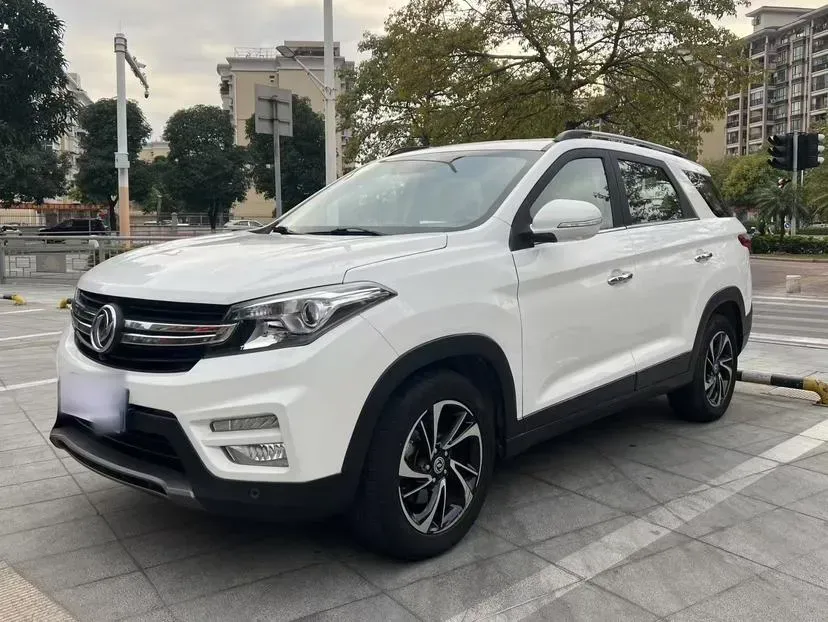 2018 DongFeng Fengon Fengon S560 1.8L 139HP L4 5MT,autocango,china used car exporter,china ev exporter,chinese used car exporter,chinese used ev exporter
