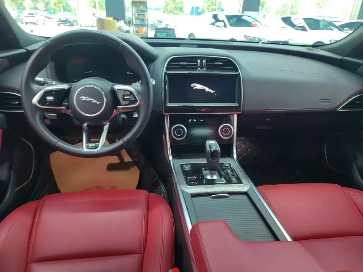 2020 Jaguar XEL 2.0T 200HP L4 8AT,autocango,china used car exporter,china ev exporter,chinese used car exporter,chinese used ev exporter