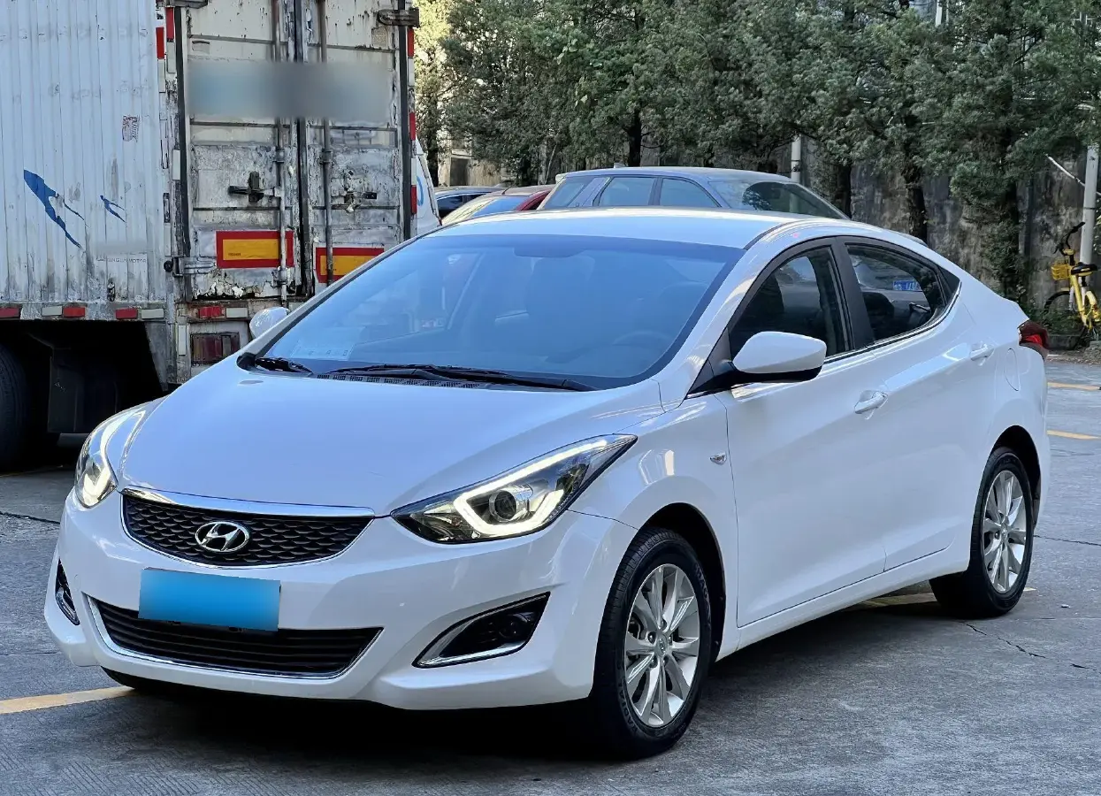2016 Hyundai Elantra 1.6L 128HP L4 6AT