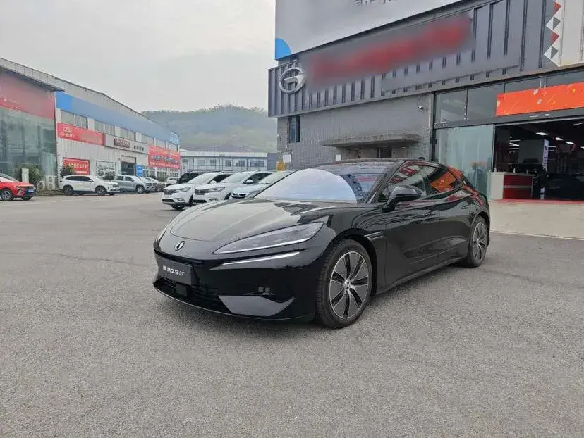 2024 Denza DenzaZ9GT 2.0T 207HP L4 E-CVT PHEV 38.5KWH