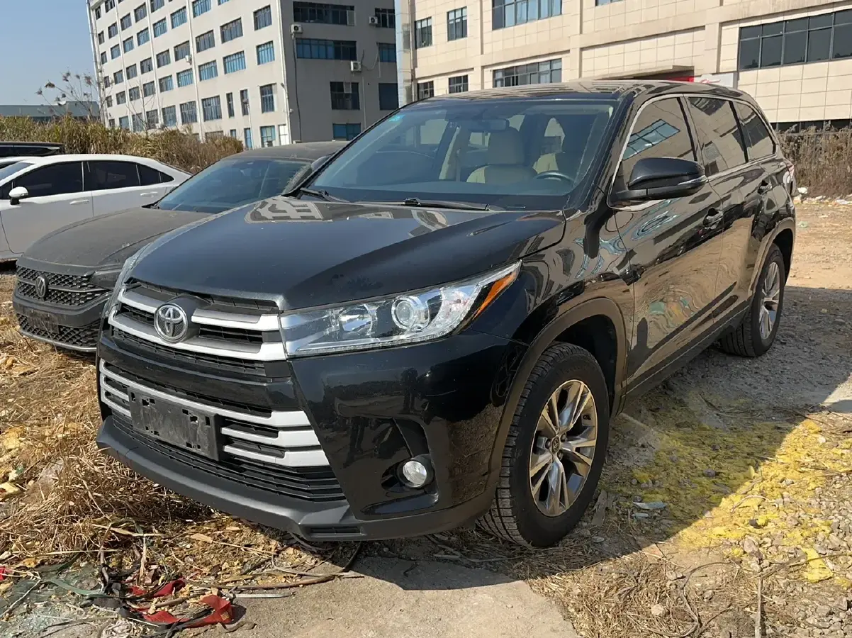 2021 Toyota Highlander 2.0T 220HP L4 6AT