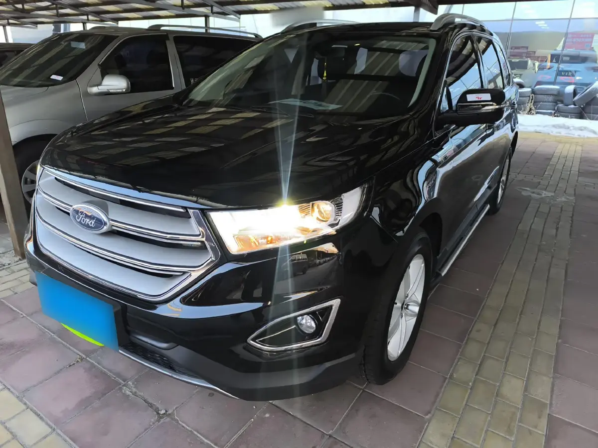 2018 Ford Edge 2.0T 245HP L4 6AT