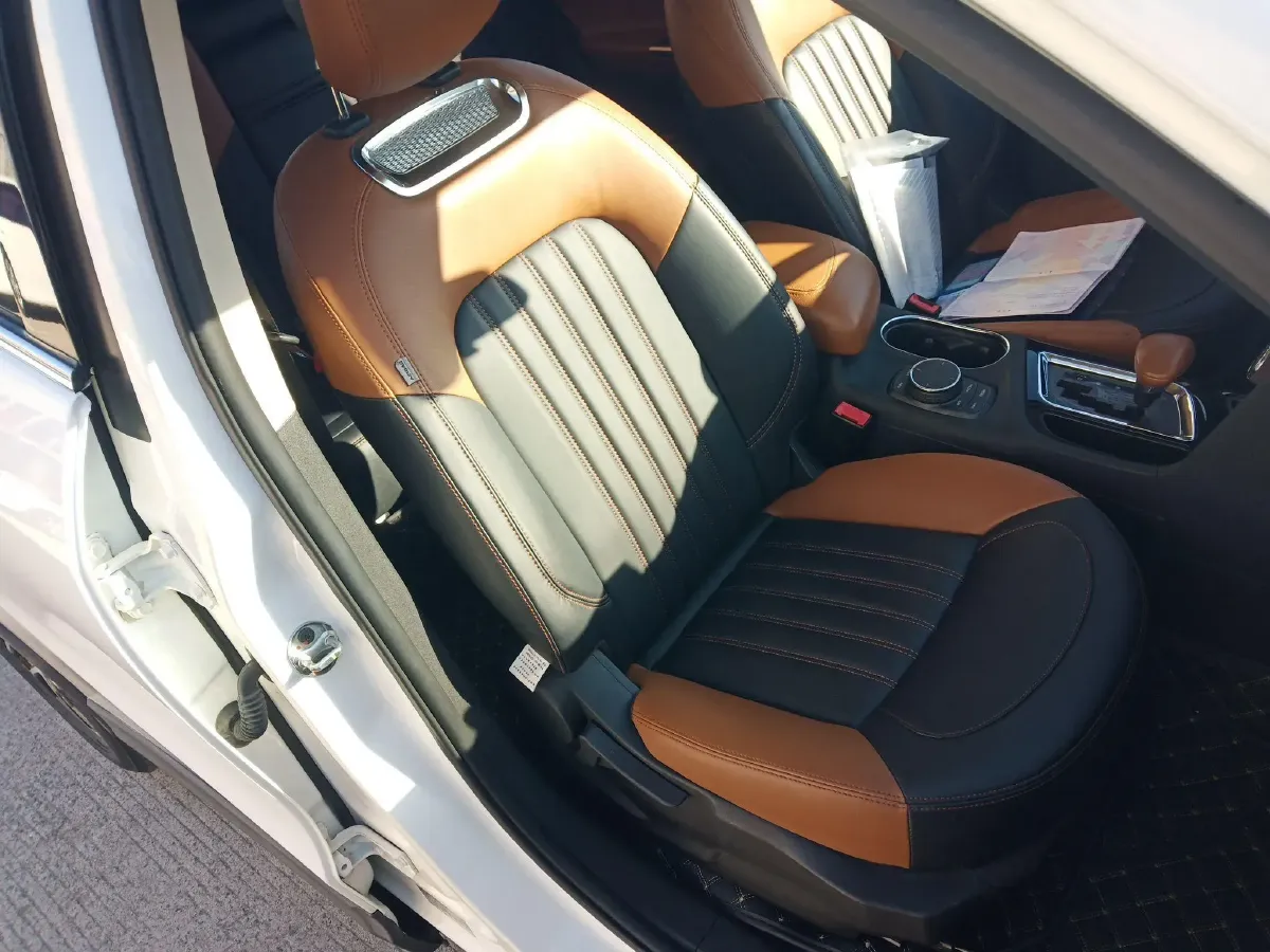 2015 Soueast DX7 1.5T 156HP L4 5AT,autocango,china used car exporter,china ev exporter,chinese used car exporter,chinese used ev exporter