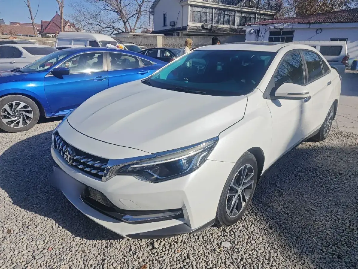 2019 Venucia D60 1.6L 126HP L4 CVT