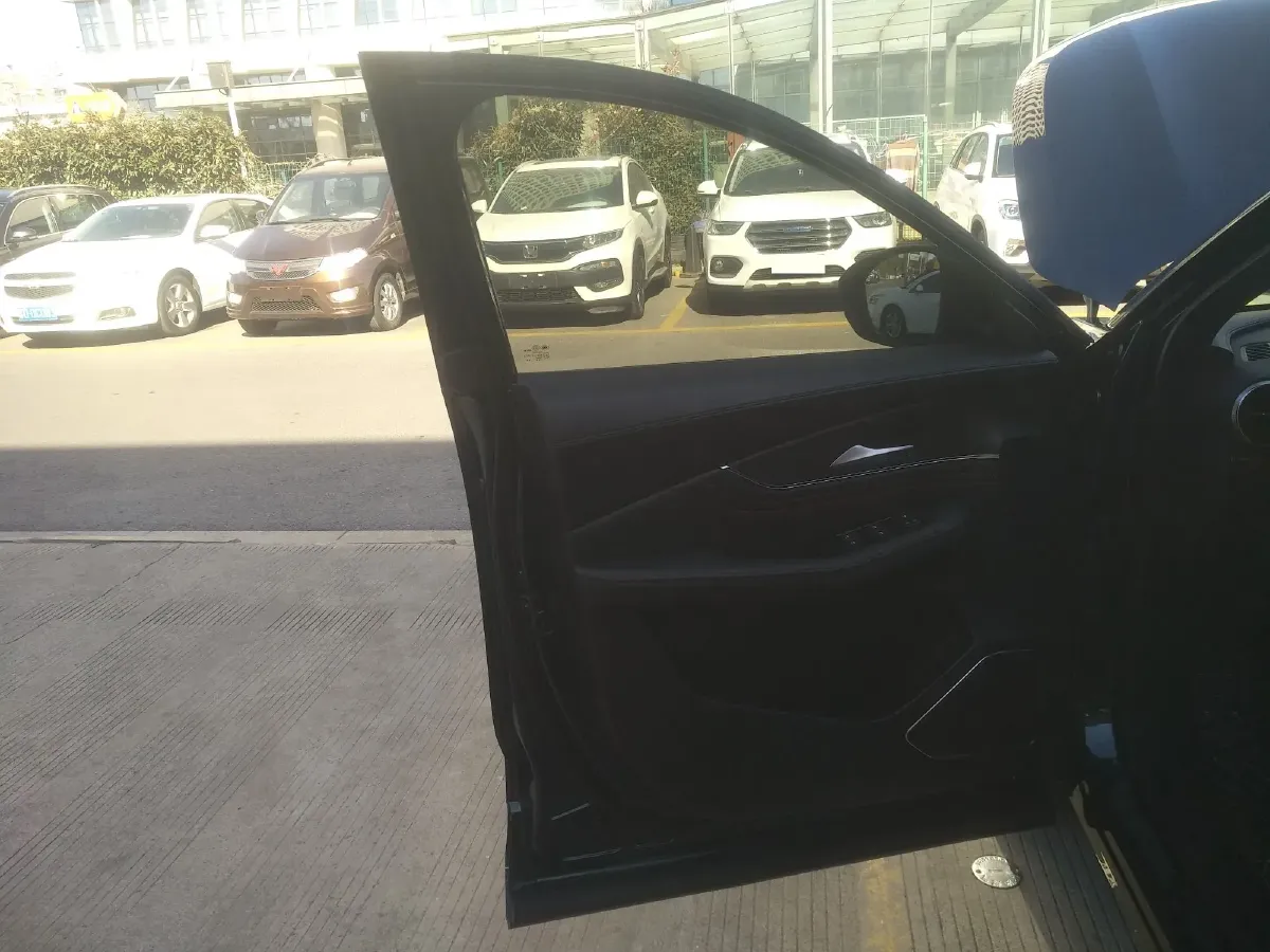 2021 DongFeng Forthing T5 EVO 1.5T 197HP L4 7DCT,autocango,china used car exporter,china ev exporter,chinese used car exporter,chinese used ev exporter