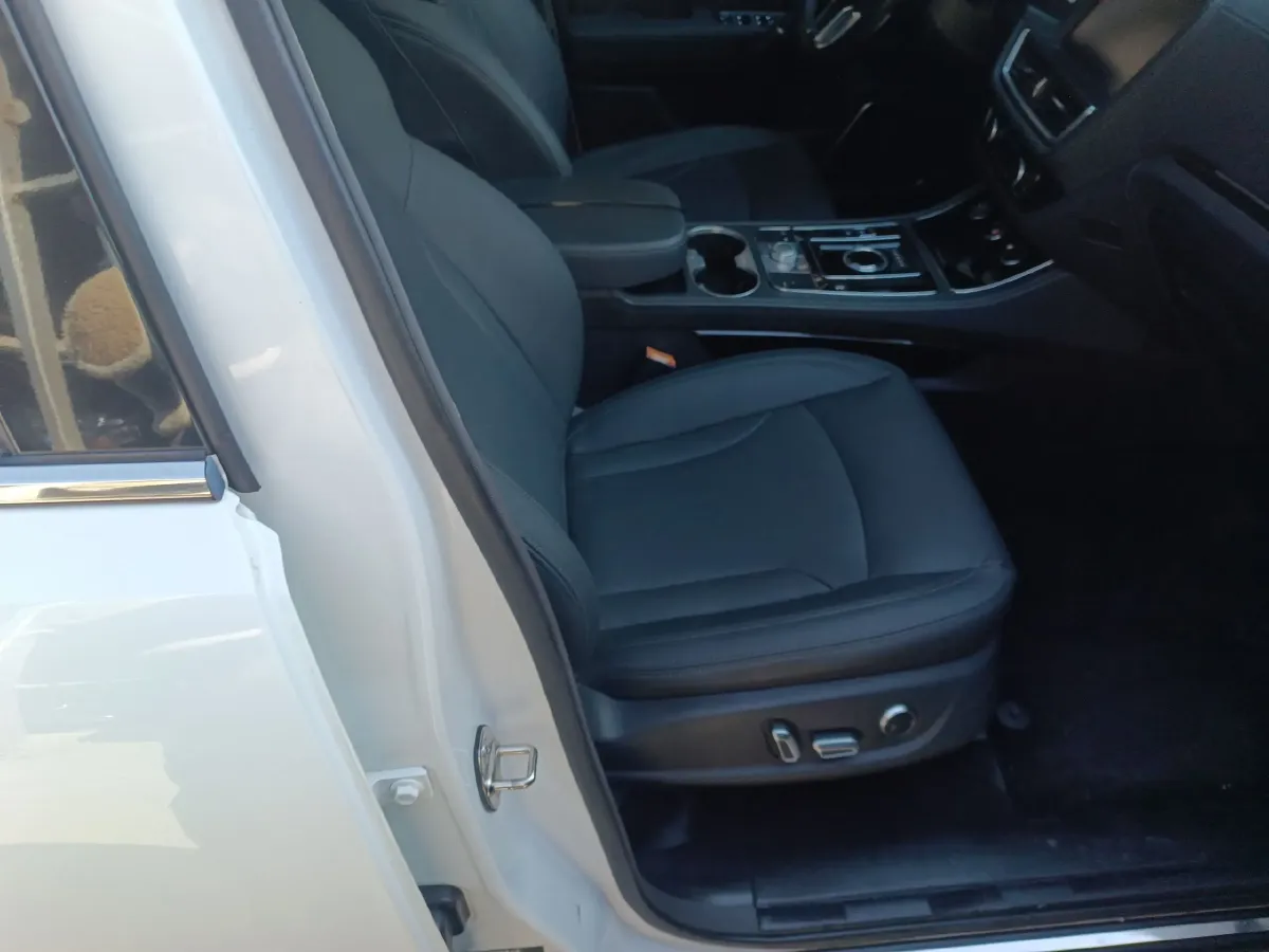 2016 Zotye T600 2.0T 190HP L4 6DCT,autocango,china used car exporter,china ev exporter,chinese used car exporter,chinese used ev exporter