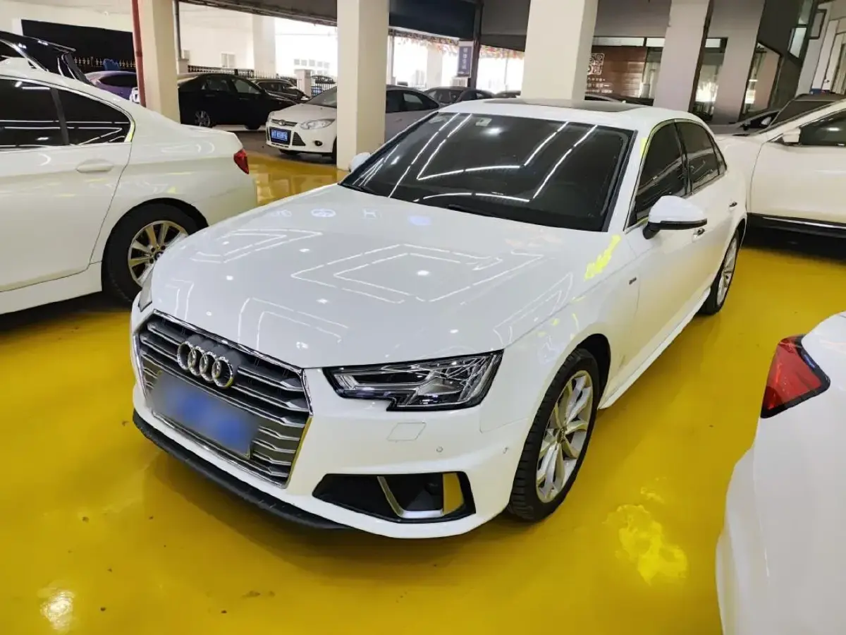 2019 Audi A4L 2.0T 190HP L4 7DCT